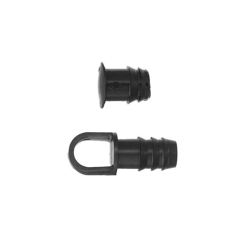 End line plug fitting for irrigation pipe systems