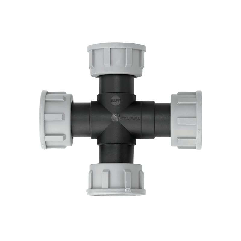 Swivel cross fitting for irrigation and water pipe systems